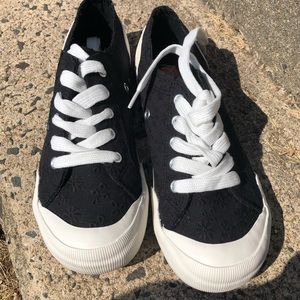 Rocket Dog Jazzin Sneakers